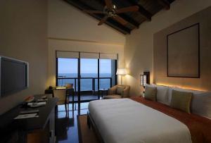 The Leela Kempinski Kovalam Beach