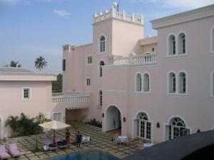 The Retreat By Zuri (ex.Country Inn and Suites)