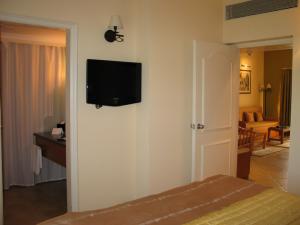 The Retreat By Zuri (ex.Country Inn and Suites)