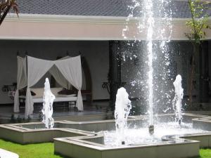 The Retreat By Zuri (ex.Country Inn and Suites)
