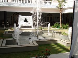 The Retreat By Zuri (ex.Country Inn and Suites)
