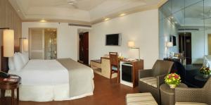 Ramada Caravella Beach